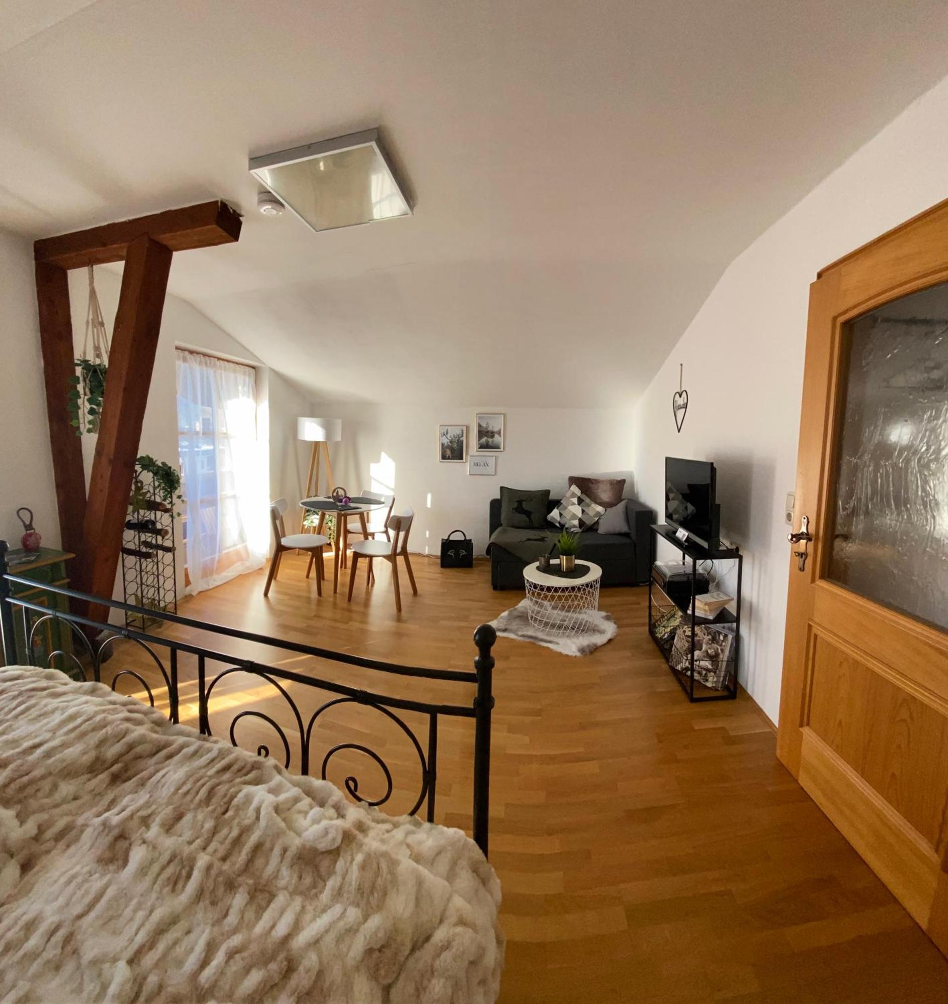 בישופסווייסן Neues Ruhiges Apartment, Bergblick, Stellplatz מראה חיצוני תמונה